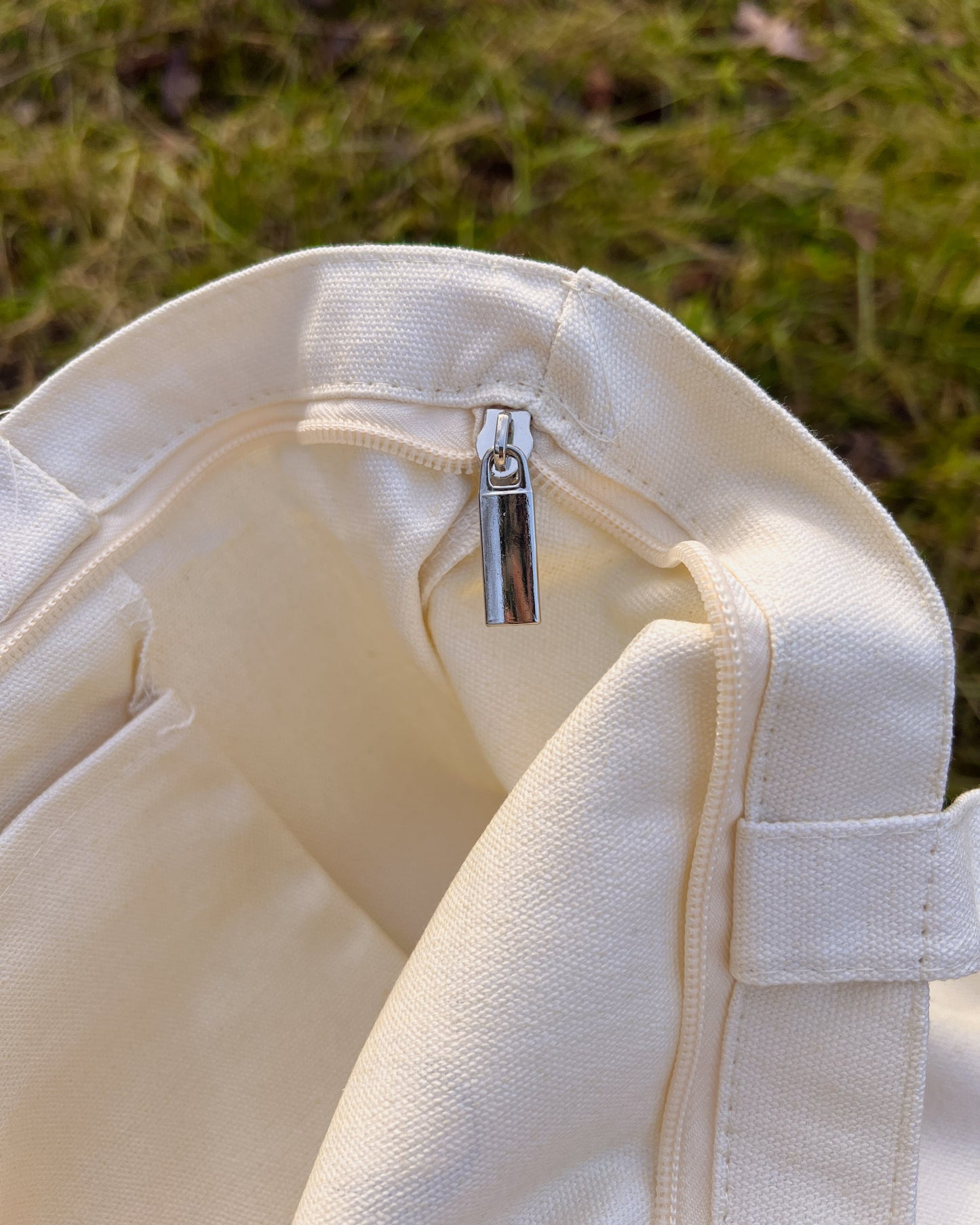 Southern Dill-ite Tote Bag