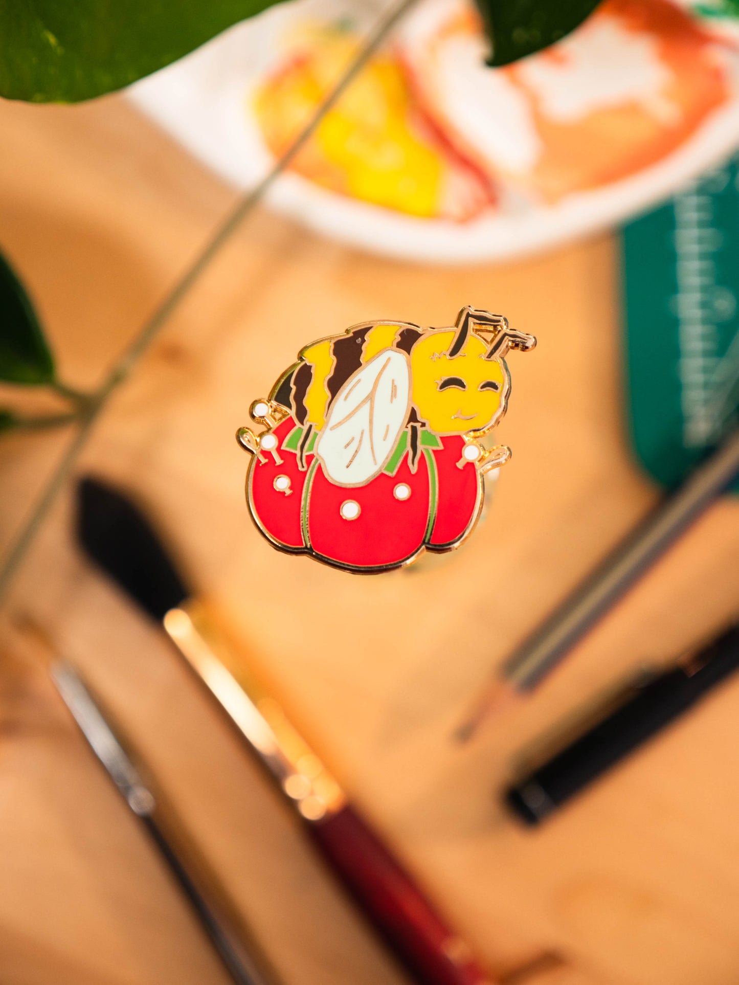 Sleepy Sewing Bee Enamel Magnet