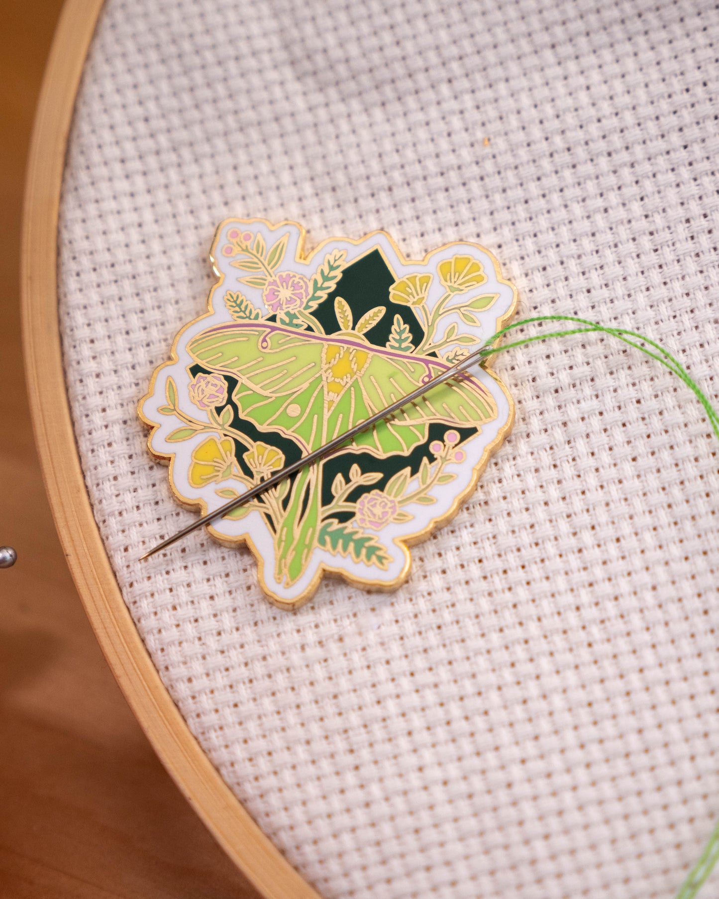 Luna Moth Needle Minder