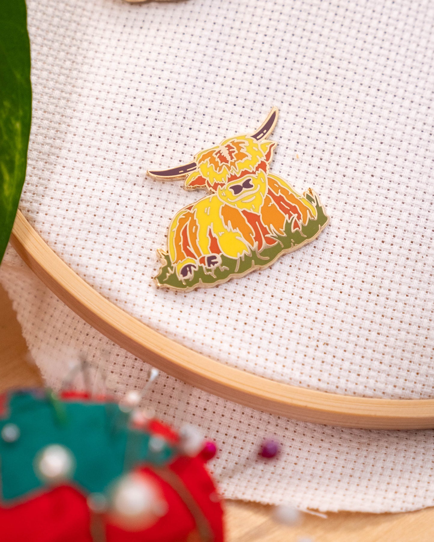 Highland Cow Needle Minder